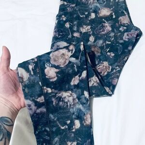LuLuLemon ”Speed Up” Leggings